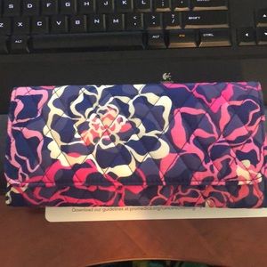 Vera Bradley Trifold Clutch Wallet